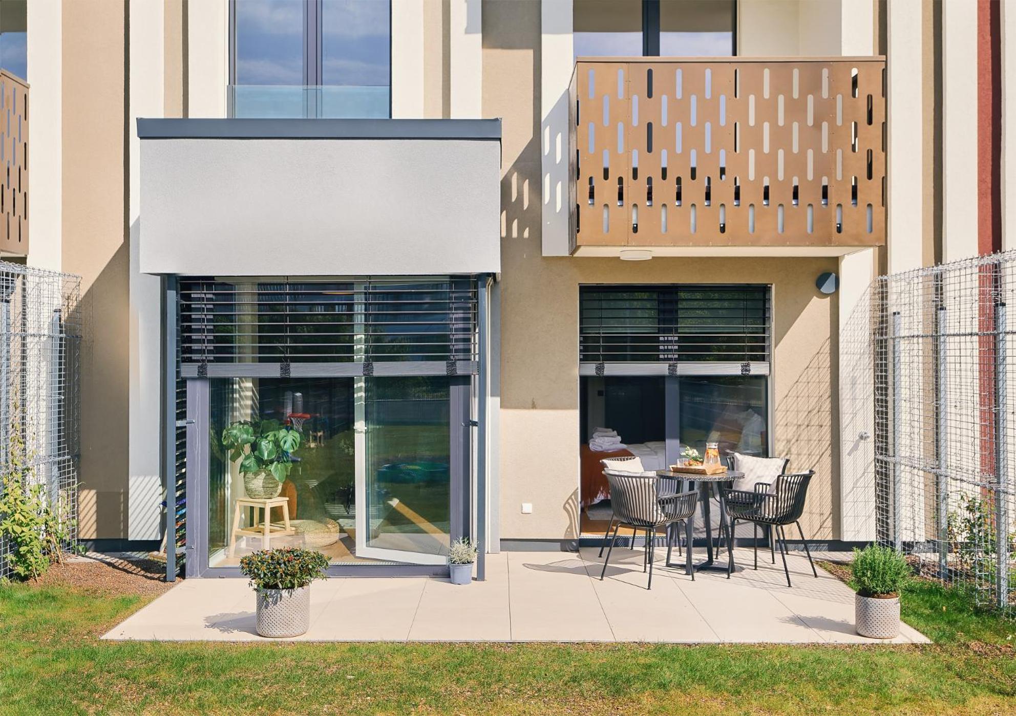 Beta Home - Garage, Air Condition, Garden, At Metro Prag Eksteriør billede